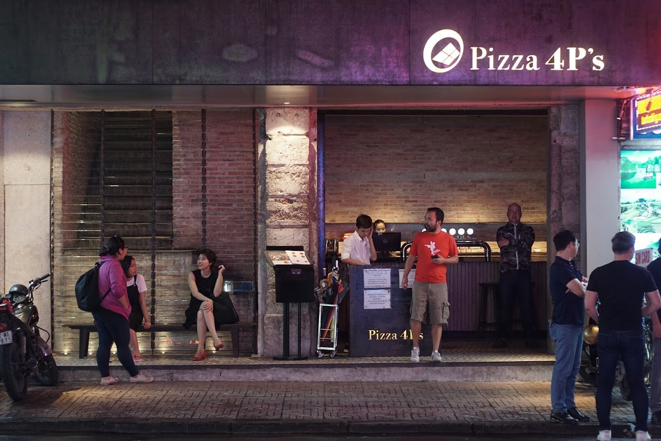 호치민 줄서서 먹는 피자집 ㅣ 피자포피스 (Pizza 4P’s)